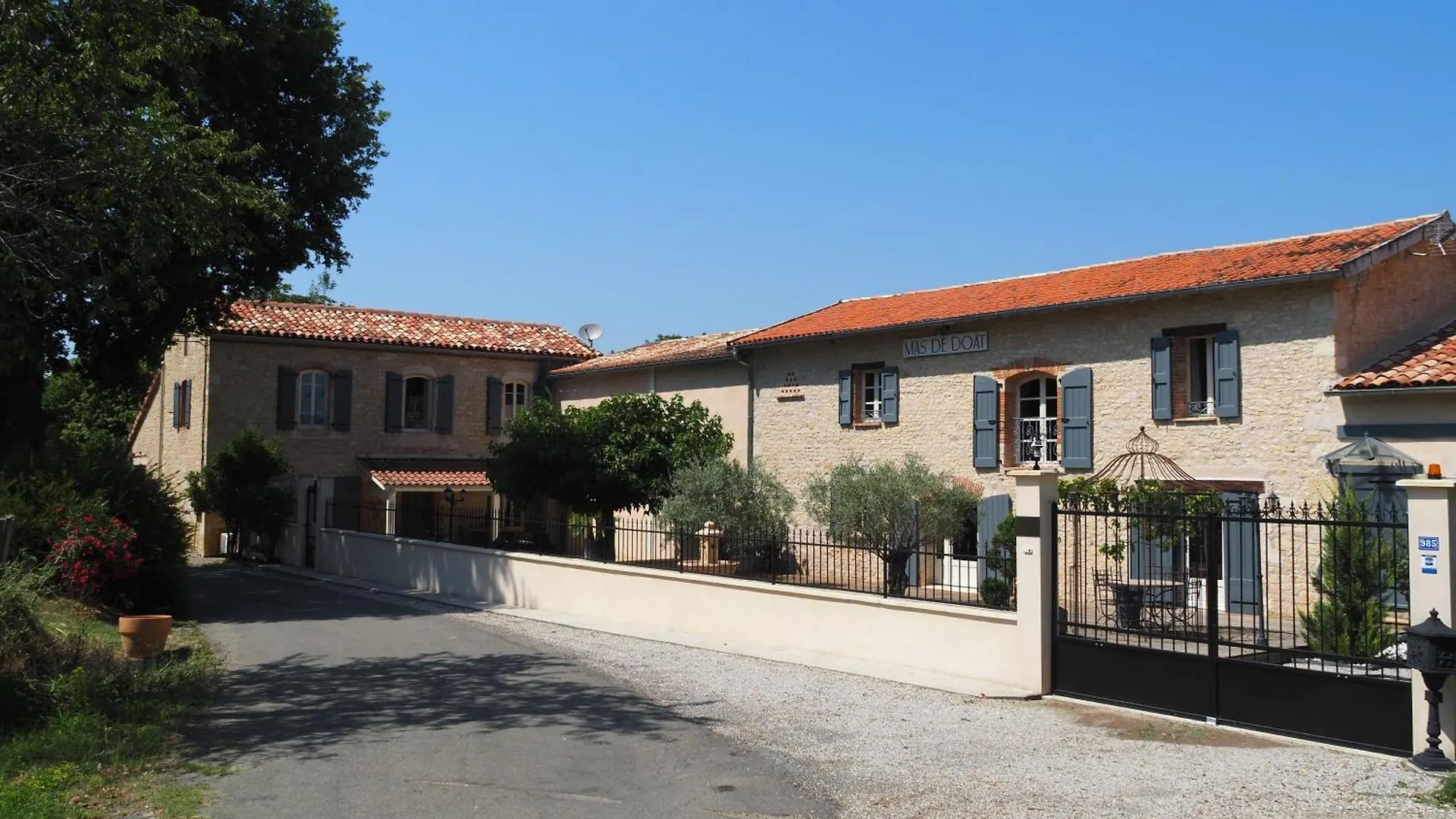 Le Mas De Doat, Gite De Charme 4 Etoiles Dans Le Triangle D Or Proche Gaillac Et Albi Senouillac